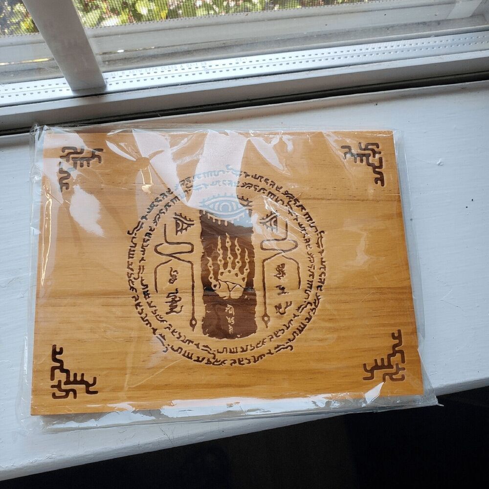 NEW Legend Of Zelda Tears Of The Kingdom Wooden Plaque Game Stop